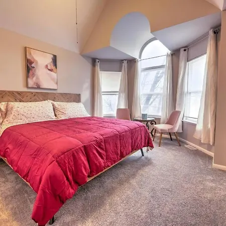 Serene Urban House Next Transit Near Downtown Chicago