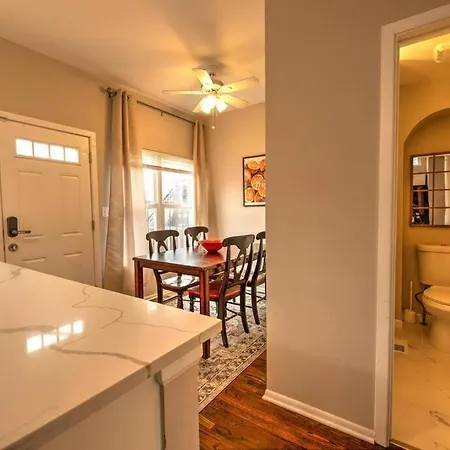 Serene Urban House Next Transit Near Downtown * Chicago