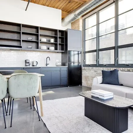 Apartment Lincoln Park 2br W Lounge Roof Gym Nr Depaul Chi-566