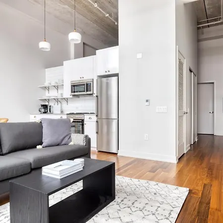 River North 1br W Gym Lounge Roof Nr Riverwalk Chi-893