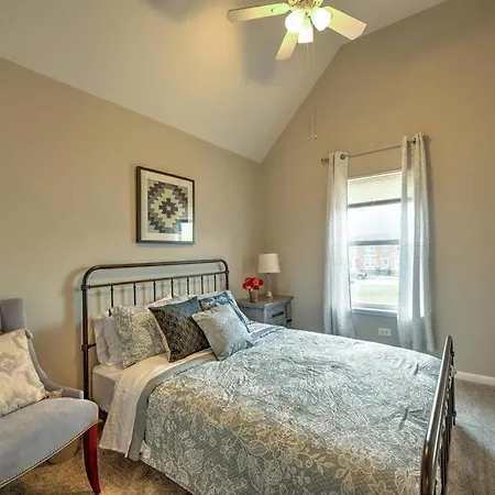 Holiday home Serene Urban House Next Transit Near Downtown