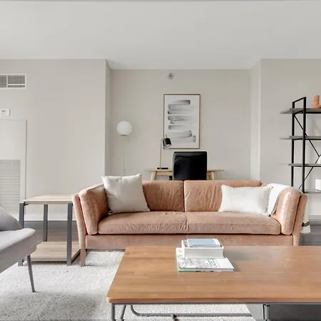 Streeterville 2br W Deck Gym Nr Park Chi-589 Apartment