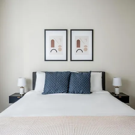Streeterville 2br W Pool Roof Gym Nr Lakefront Chi-826 *