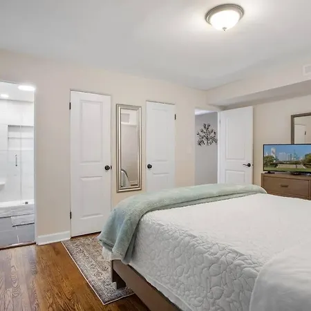 Apartment Charm *