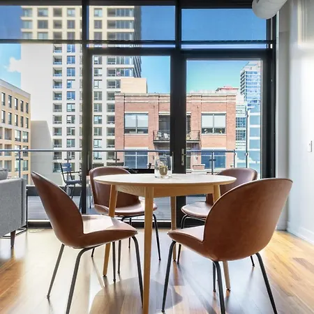 Apartment River N 3br W Gym Rooftop Nr L Park Chi-324 *