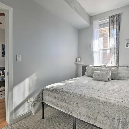 Elegant Retreat With Spacious Balcony! *