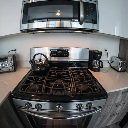 2 Bed 2 Bath Smart Loft In Prime Location Apartment