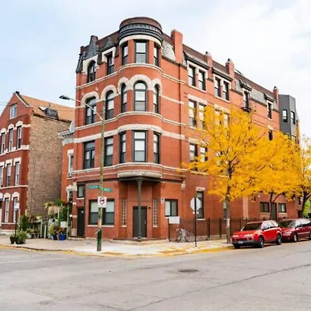 Luxurious Downtown 3 Bed 2 Bth * Chicago