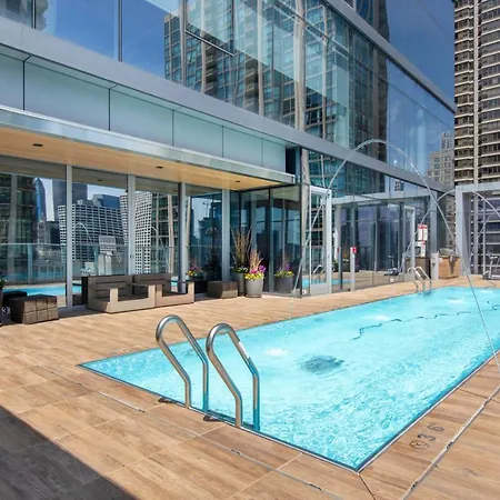 Apartment River N 2br W Gym Wd Bbq Pool Nr Mag Mile Chi-132