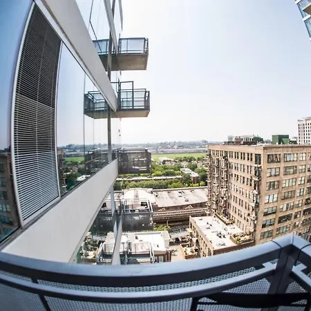 2 Bed 2 Bath Smart Loft In Prime Location *