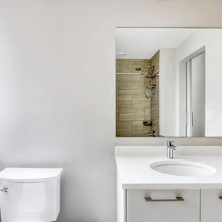 Apartment River N 1br W Gym Pool Wd Nr L Chi-124 *