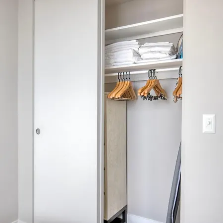 Apartment Edgewater 1br W Gym Deck Lounge Nr L Chi-920 Chicago