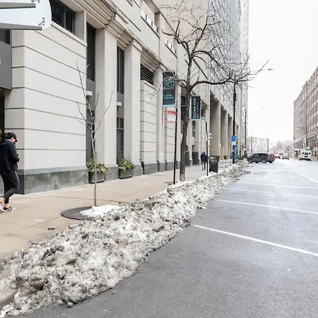 Streeterville 1br W Pool Deck Nr Park Chi-585