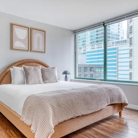 Streeterville 1br W Pool Deck Nr Park Chi-585 Apartment Chicago