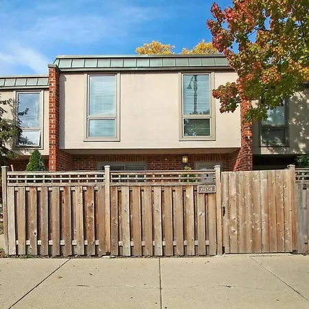 Apartment Great Location-lincoln Park/wrigleyville +parking! *