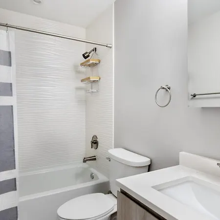 Lakeview 1br W Wd Near Lakefront Chi-938 * Chicago