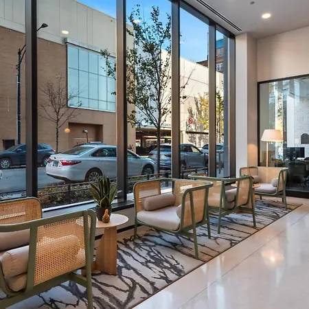 Avra Stylish Prime West Loop Location Near Union Park Apartment *
