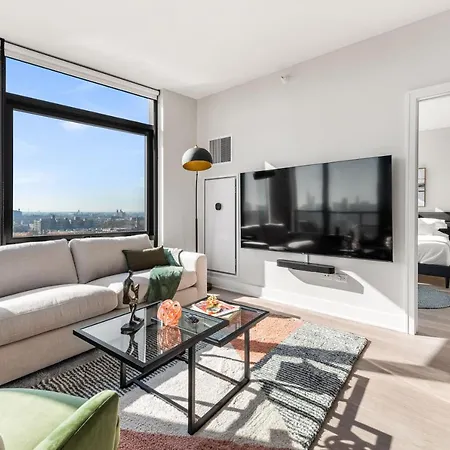 Avra Stylish Prime West Loop Location Near Union Park Apartment *