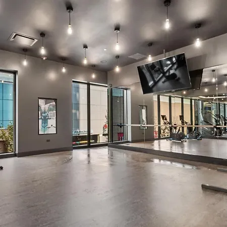 Avra Stylish Prime West Loop Location Near Union Park