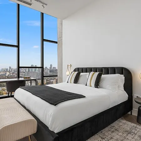 Apartment Avenir West Loop Penthouses With Iconic Views