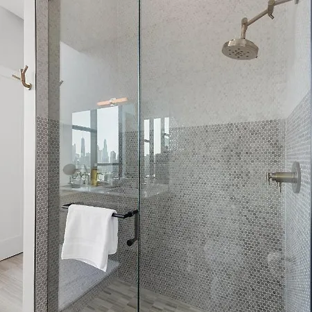 Avenir West Loop Penthouses With Iconic Views