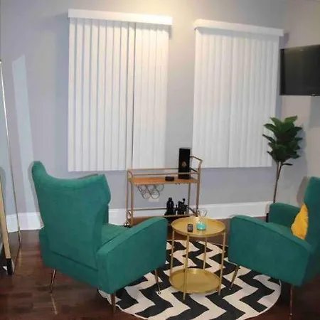 Apartment Upscale Westside Of *