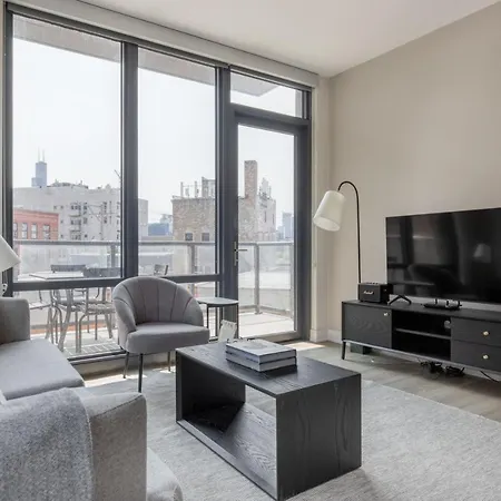River West 2br W Gym Grills Rooftop Nr I-90 Chi-928 Apartment