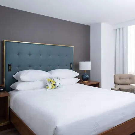 Le Meridien Essex 4* Chicago