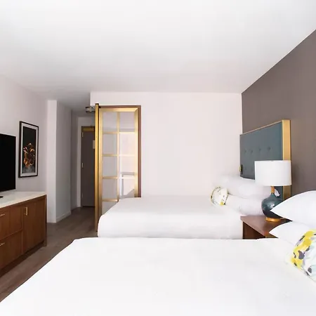 Le Meridien Essex 4*