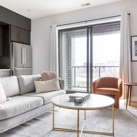 Bucktown 2br Nr I-90 Chi-844 Chicago
