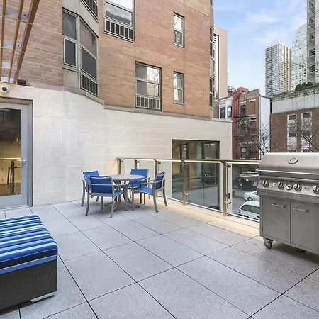 Gold Coast 1br W Deck Gym Lounge 1 Block To L Chi-650 * Chicago