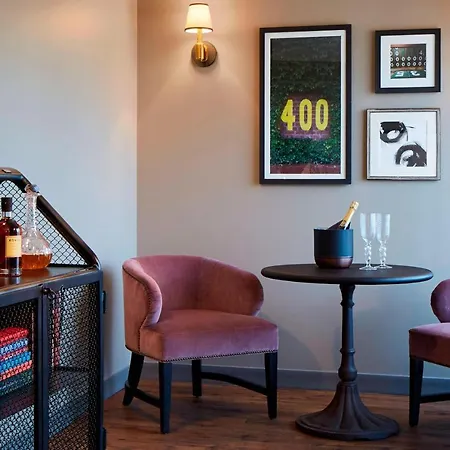 Hotel Zachary, Chicago, A Tribute Portfolio