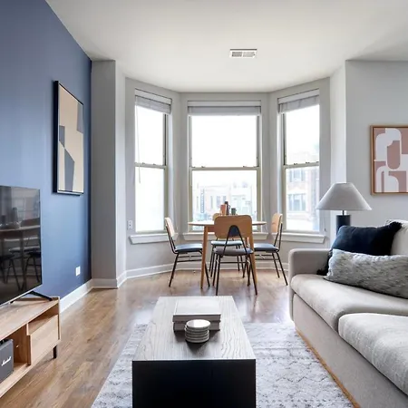 Apartment Lakeview 2br W Wd Nr Wrigley Field Chi-944