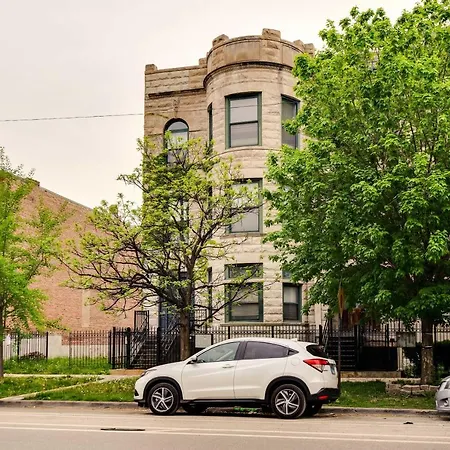 Pet-friendly Vacation Near Downtown *