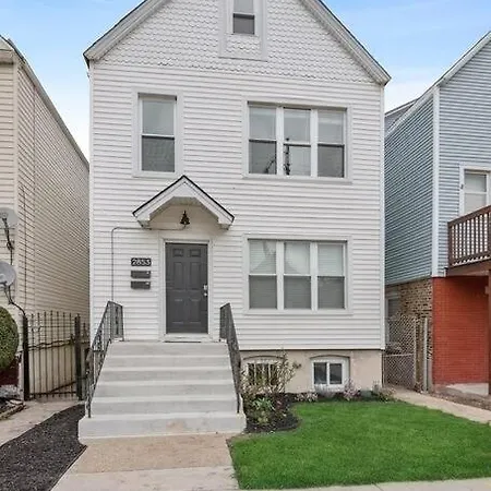 Light And Bright 3 Bedroom Duplex In Avondale, *