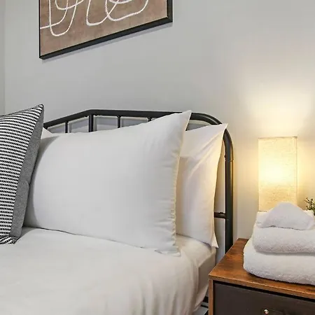 Apartment 2br Well-furnished - Lockwood 3 *