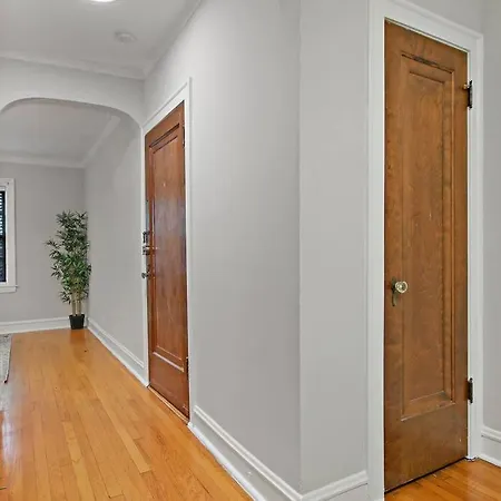 2br Well-furnished - Lockwood 3 Chicago