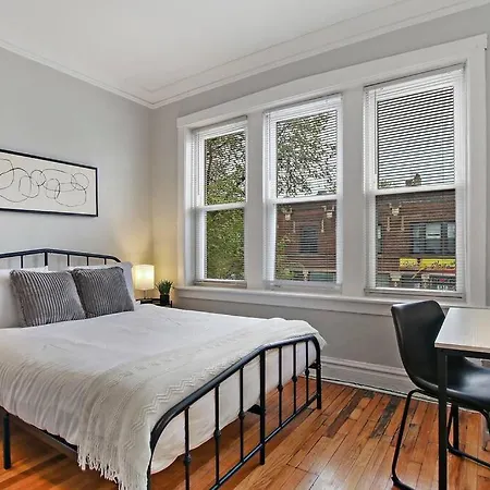 Inviting With Well-equipped Kitchen - Milwaukee 2f Apartment Chicago