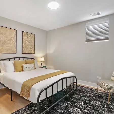 2br Luxurious With In-unit Laundry - Ashland B Chicago