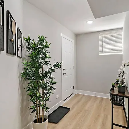 2br Luxurious With In-unit Laundry - Ashland B * Chicago