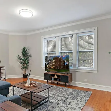 2br Well-furnished - Lockwood 3 Apartment Chicago