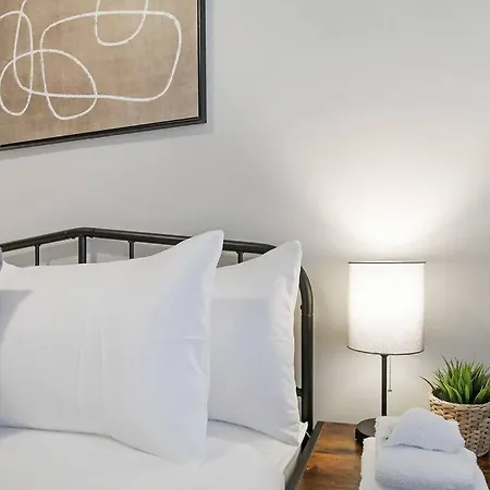2br Well-furnished - Lockwood 3 Apartment *
