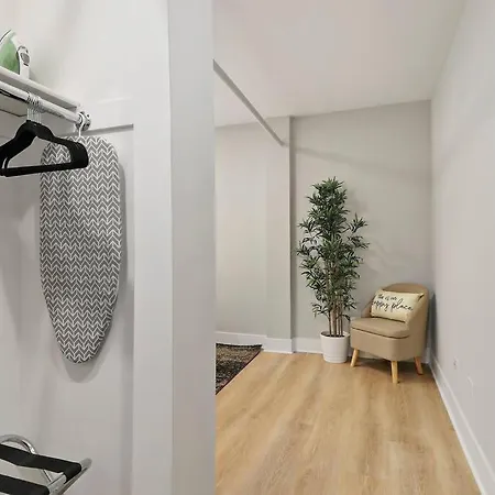 2br Luxurious With In-unit Laundry - Ashland B Apartment Chicago