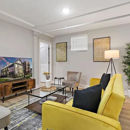 2br Luxurious With In-unit Laundry - Ashland B Apartment *