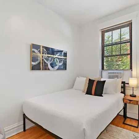 Apartment 2-bedroom Cozy In Prime Location - Clark 2 Chicago