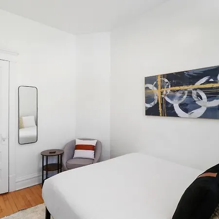2-bedroom Cozy In Prime Location - Clark 2 Apartment