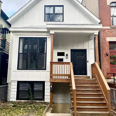 Lincoln Park With Backyard! Apartment Chicago