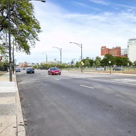Apartment Medical District 2br W Gym Wd 1 Block To L Chi-463 *