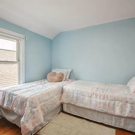 A Terrific House For A Large Group. Holiday home *