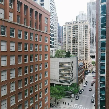 Apartment Amazing Gold Coast Apt W/ Rooftop Pool & Gym *